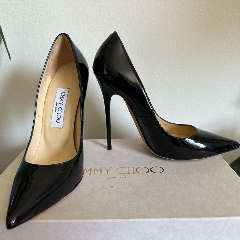 Jimmy Choo Glossy Black Heels : Anouk
